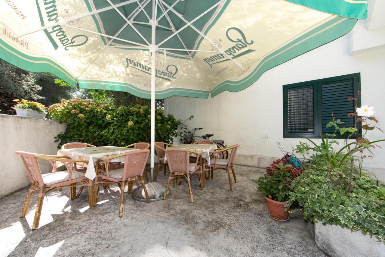 Apartmani Biser Tučepi Esterno foto