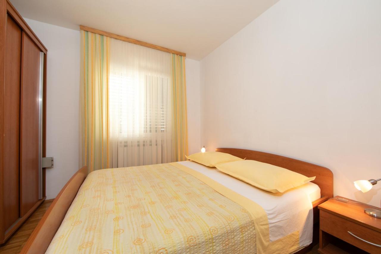 Apartmani Biser Tučepi Esterno foto
