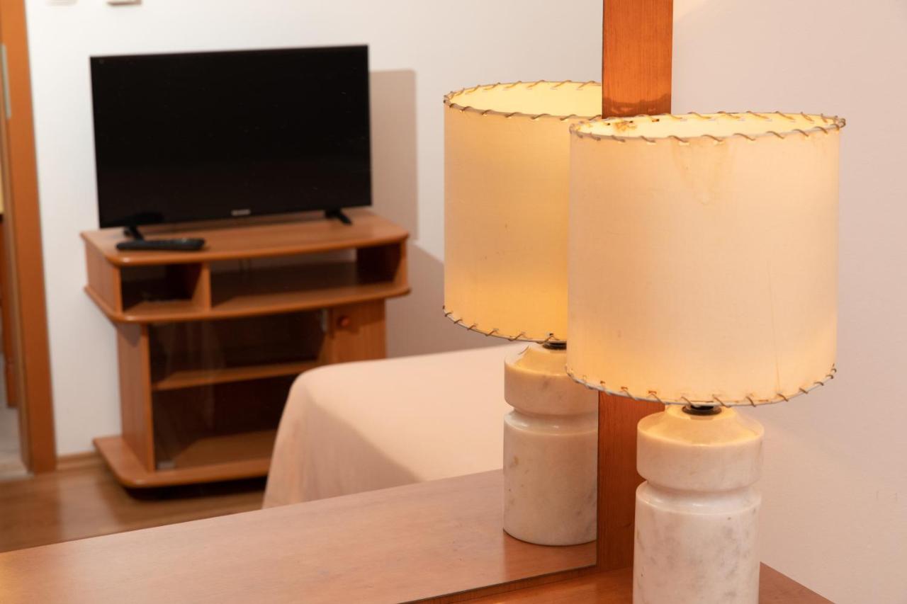 Apartmani Biser Tučepi Esterno foto