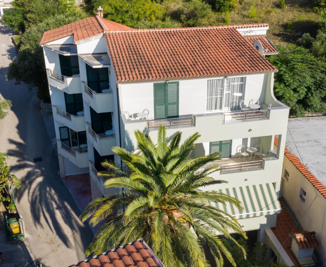 Apartmani Biser Tučepi Esterno foto