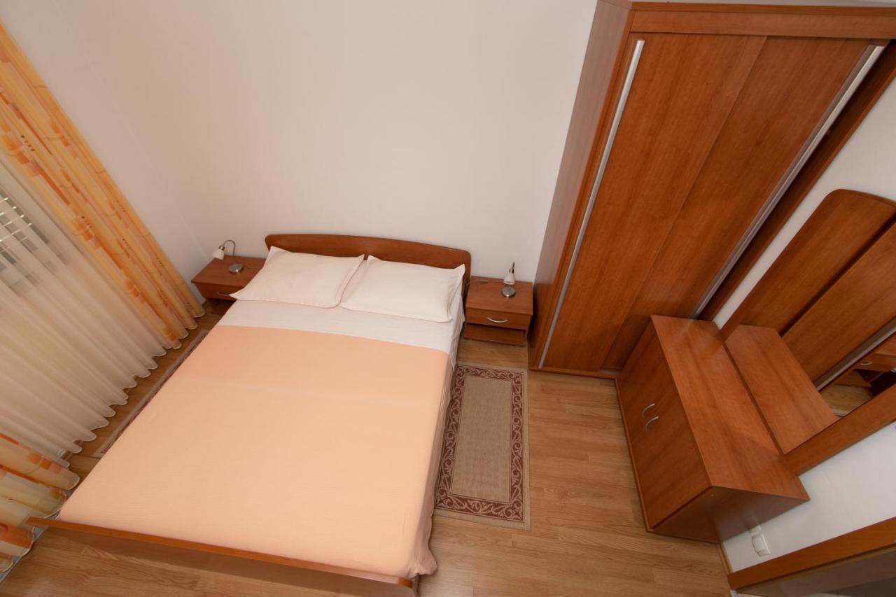 Apartmani Biser Tučepi Camera foto